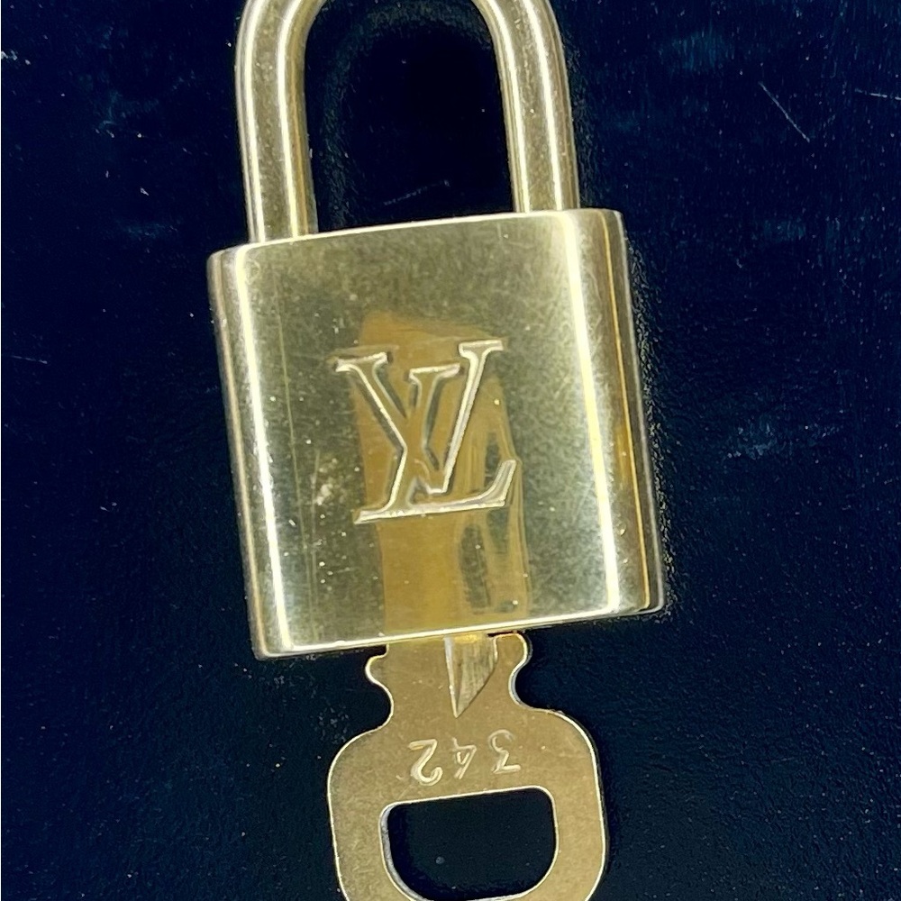 Louis Vuitton Gold Padlock with Key #342